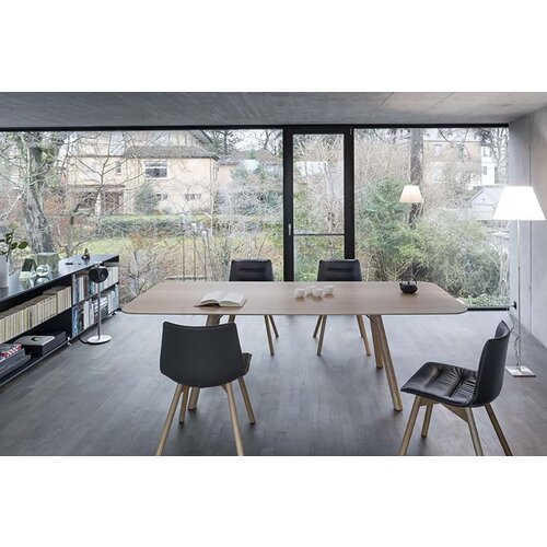 Girsberger Girsberger Akio houten tafel