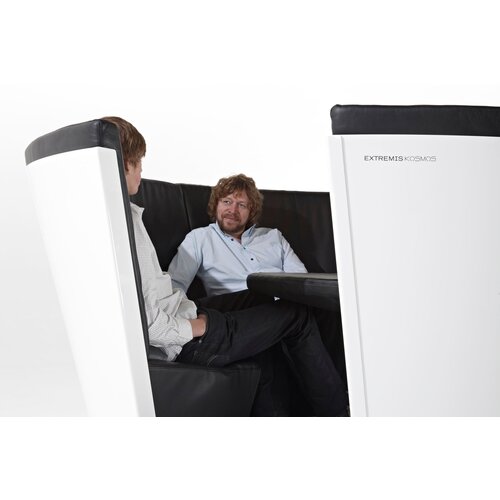 Extremis Extremis Kosmos bank