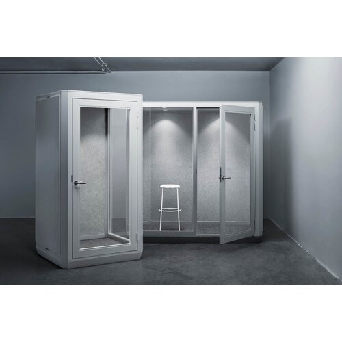 Abstracta Abstracta Plenty Pod akoestische ruimte Abstracta Abstracta Plenty Pod akoestische ruimte