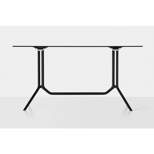 Kristalia Kristalia Poule tafel Kristalia Kristalia Poule tafel