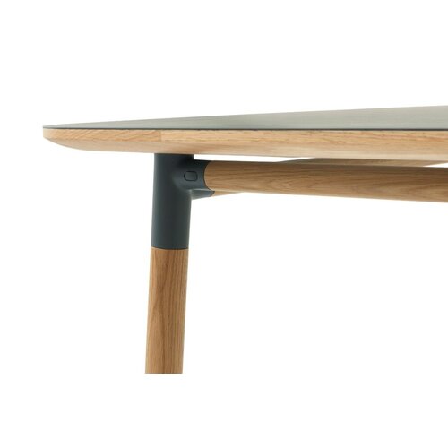 Normann Copenhagen Normann Copenhagen Form Table