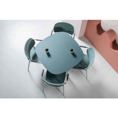 De Vorm De Vorm Hale Table