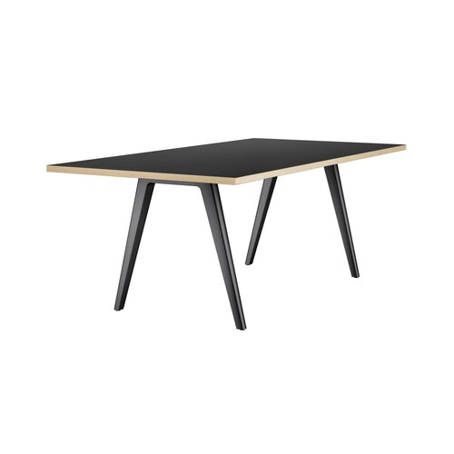 Thonet Thonet 1500 en Thonet 1510 tafels