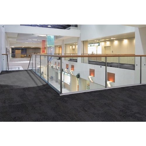 Interface Interface Human Nature 850 tapijtstroken /-planks Interface Interface Human Nature 850 tapijtstroken /-planks