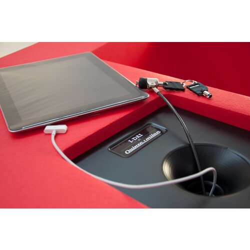 Quinze and Milan Quinze and Milan Dai Bank