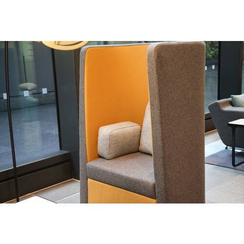 Naughtone Naughtone Busby fauteuil