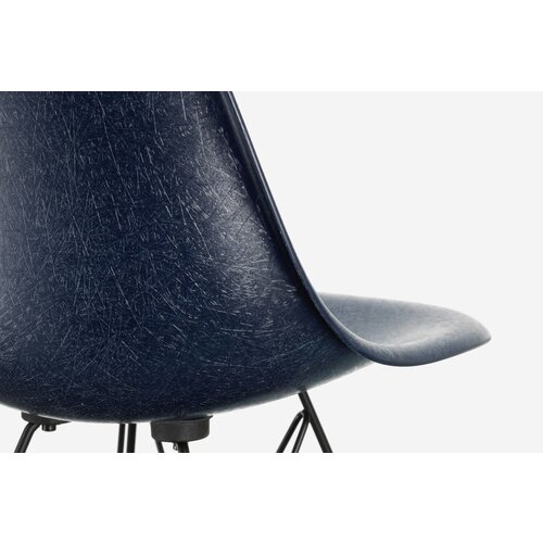 Vitra Vitra Eames Fiberglass Chairs Vitra Vitra Eames Fiberglass Chairs