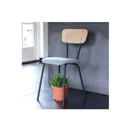 Spoinq Spoinq Spranq stoel Spoinq Spoinq Spranq stoel