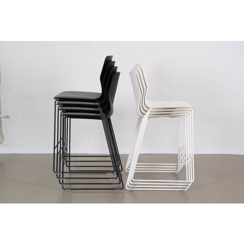 Four Design Four Design Four Sure barstoel Four Design Four Design Four Sure barstoel