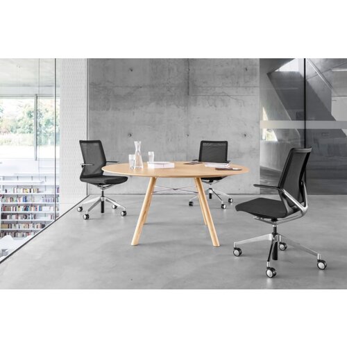 Girsberger Girsberger Akio houten tafel Girsberger Girsberger Akio houten tafel