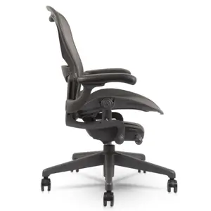 Refurbished Aeron R Remastered Herman Miller  Chair (Graphite)