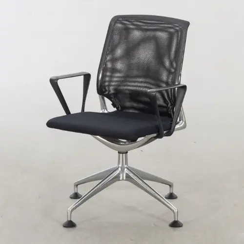 Vitra Refurbished Vitra Meda Chair